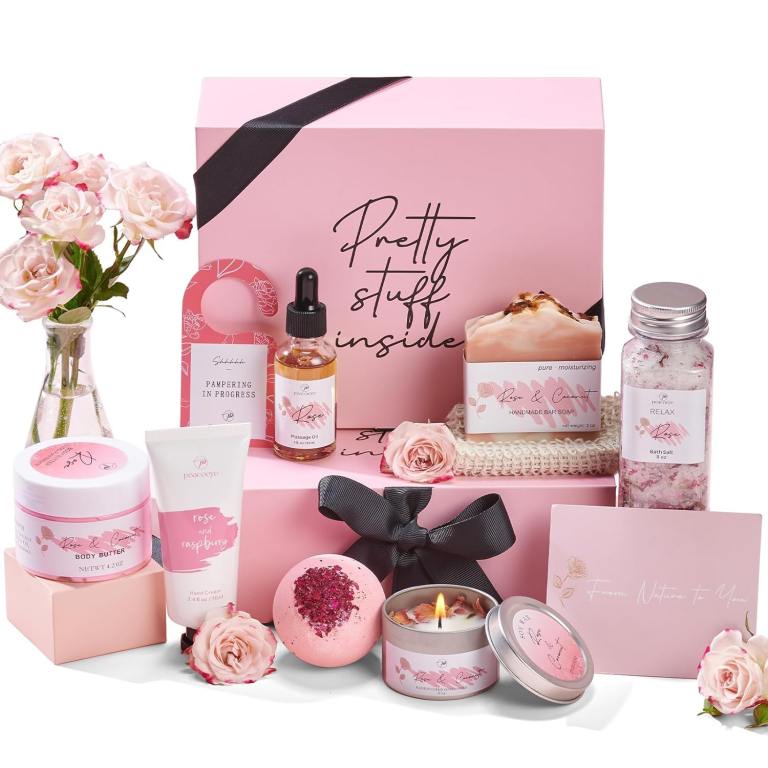 Christmas gift ideas for your girlfriends: Pink spa at home kit with candles, soaps, bath salts and body butter