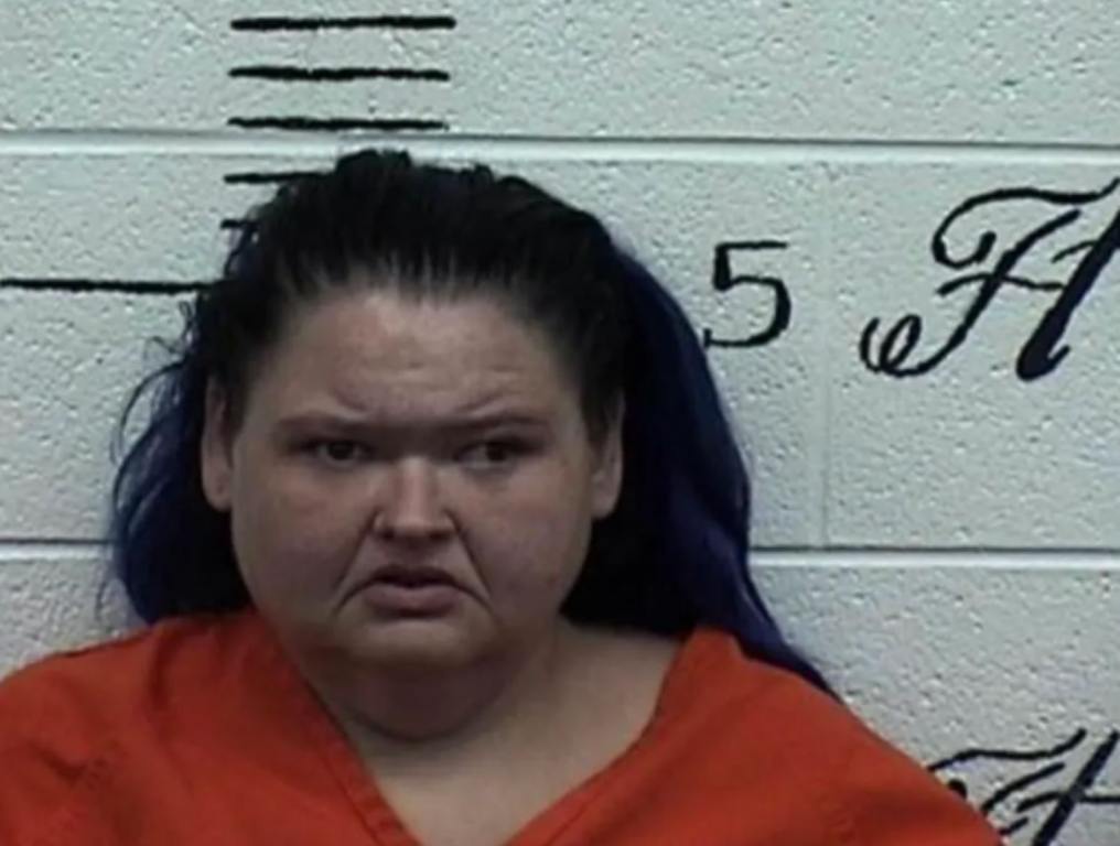 Amy Slaton Halterman mugshot