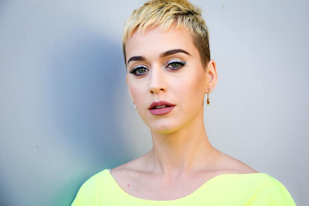 'Katy Perry' Releases Track List For New Album "Witness"