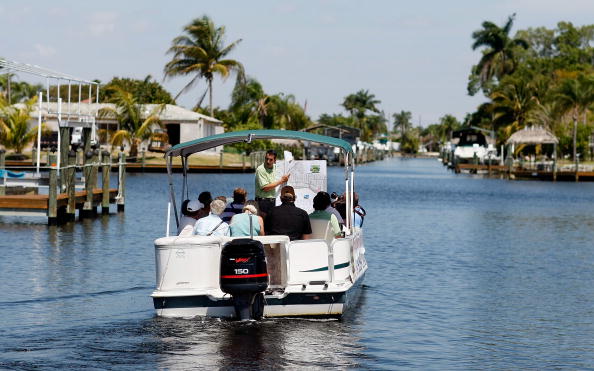 Boat Tours Give Buyers Close-Up View Of Foreclosed Homes