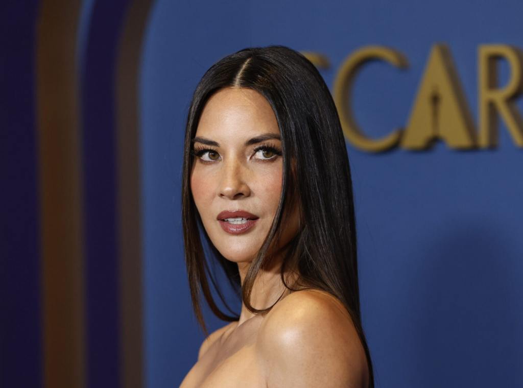 Olivia Munn Reveals Breast Cancer Diagnosis