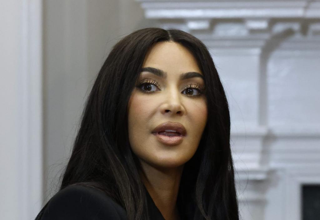 Kim K Savagely Booed At Tom Brady Roast